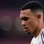 Sốc: Real Madrid 'đuổi cổ' Alexander-Arnold, hậu vệ triệu đô phải tìm bến đỗ mới ngay hè này 1