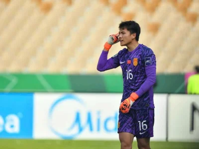 Số phận trớ trêu: Thủ môn U23 Trung Quốc mất sạch danh hiệu chỉ sau 90 phút thảm bại