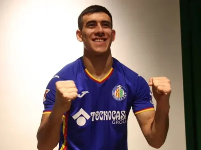 Zaid Romero: Hành trình từ Argentina đến La Liga của trung vệ được săn đón