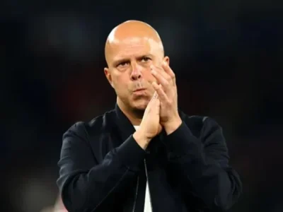 Sốc: Liverpool chính thức quyết định tương lai Arne Slot, tuyên bố bất ngờ về Xabi Alonso