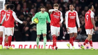 Vieira 'chỉ mặt' điểm yếu chí mạng của Arsenal: Thiếu thủ lĩnh, mất bản lĩnh trước MU? 1