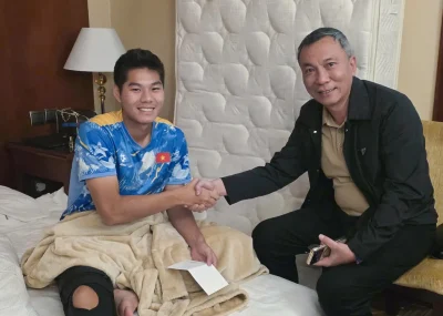 Chấn thương Hiểu Minh: VFF chi trả toàn bộ, lịch phẫu thuật với 'bàn tay vàng' đã được ấn định 1