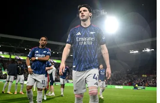 Declan Rice được khen ngợi sau trận hòa Brentford. Declan Rice duoc khen ngoi sau tran hoa Brentford.